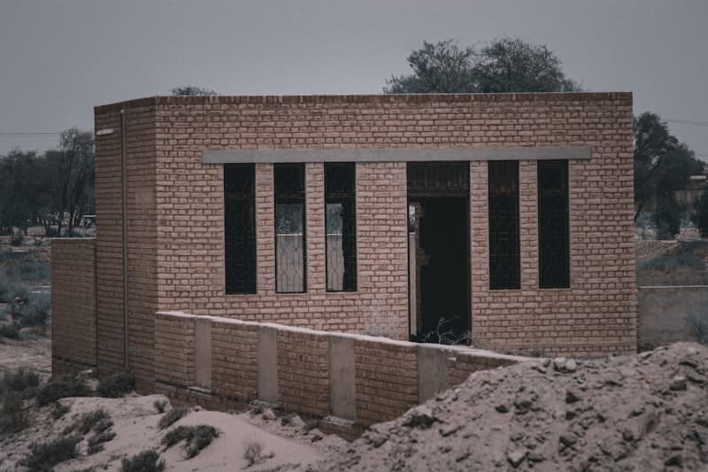 Confort d'été dans une maison RE2020 : comment éviter la surchauffe sans clim