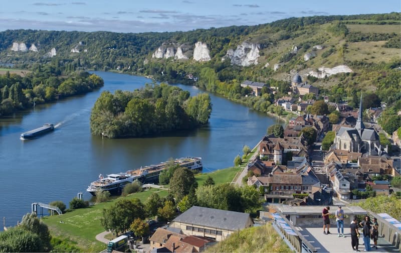 Construire en zone inondable en Normandie : règles et solutions